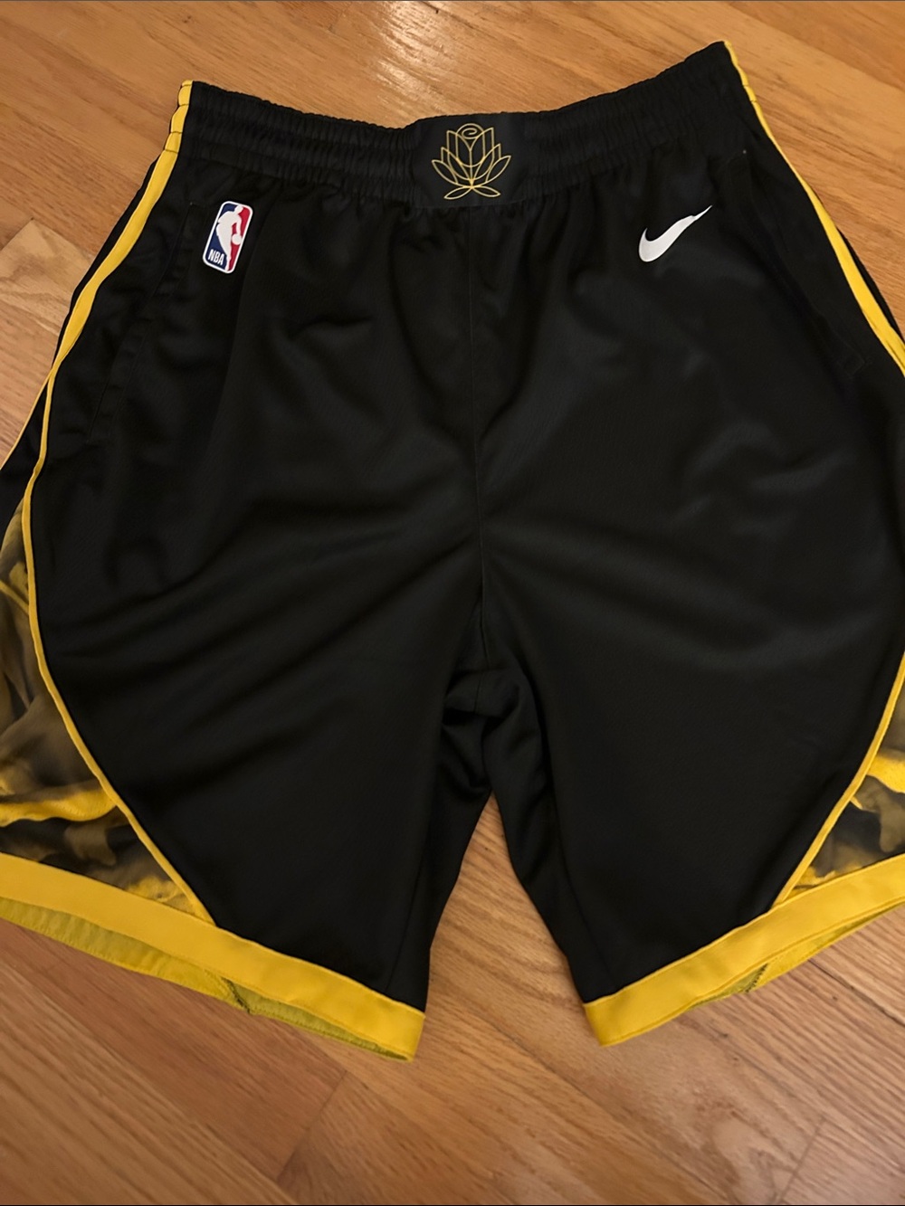 Nike Men’s Black and Yellow Athletic Basketball Shorts